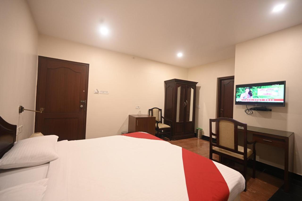 Hotel Bhagavath Gardens Chengannur Exterior foto