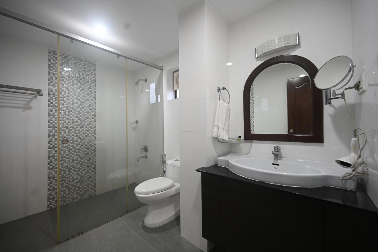 Hotel Bhagavath Gardens Chengannur Exterior foto